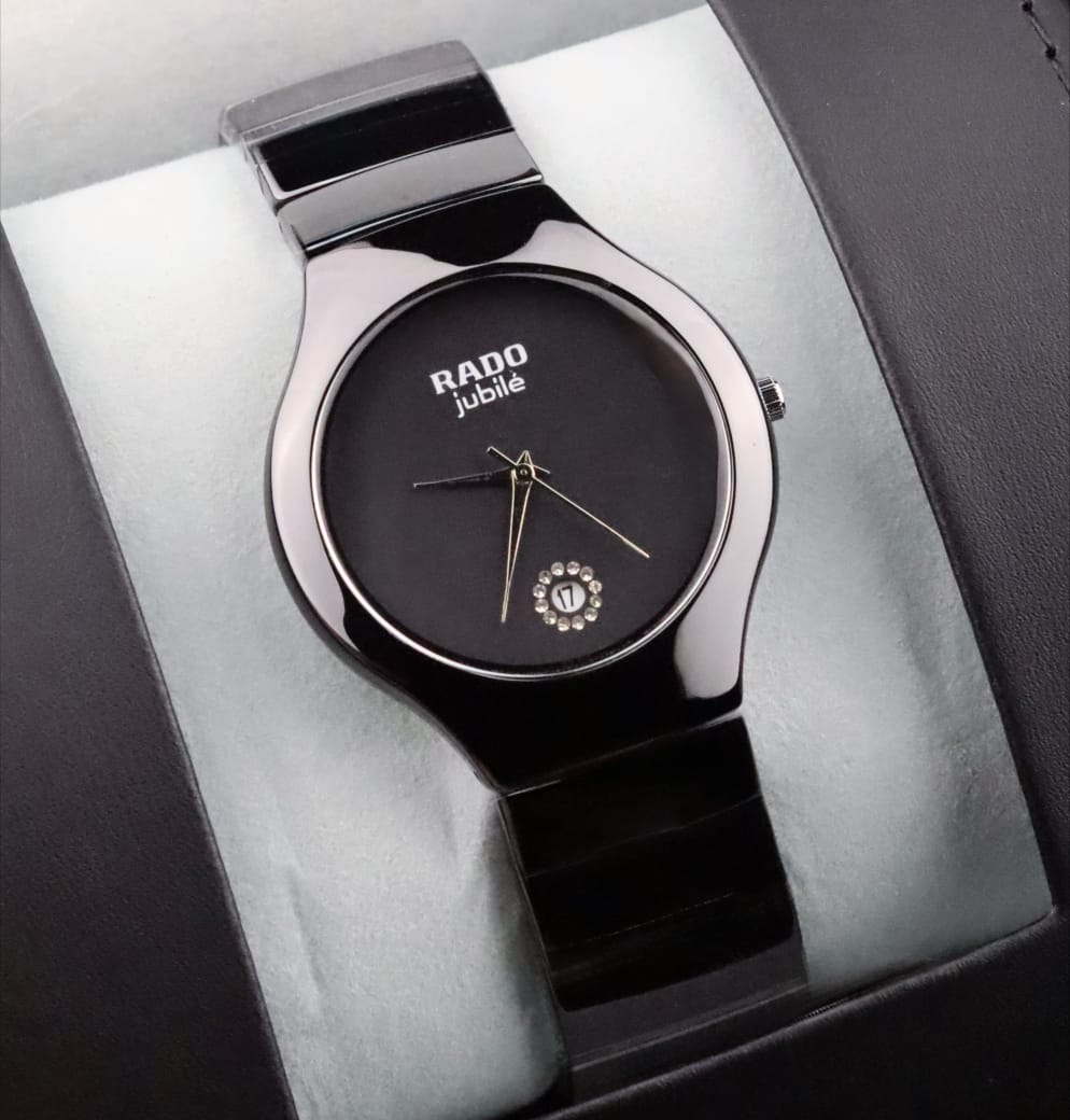 Black Minimal Dial Watch – Premium Luxury Metal Strap Design
